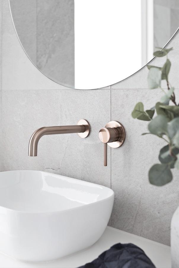 Round Curved Bath Spout - Champagne (SKU: MS05-CH) by Meir