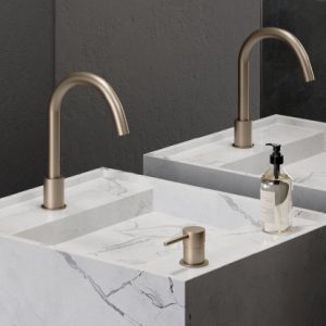 DECK-MOUNTED-TAPWARE-(MW12)